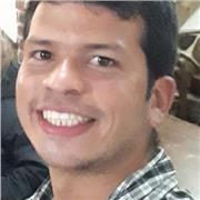 Ingeniero en Física imparte clases de física y matemáticas